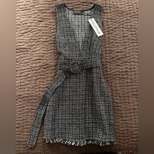NWT MINKPINK Tweed Belted Mini Dress Size Small